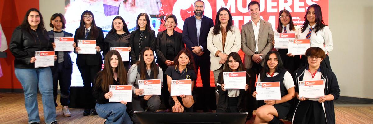 Mes de las Mujeres: 50 becas de formación para mujeres y