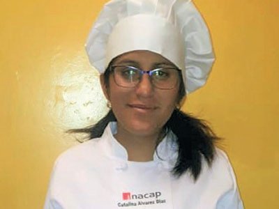 07-07-2020 Estudiantes Discapacidad Auditiva 400x300.jpg Con ayuda de intérpretes, estudiantes en situación de discapacidad auditiva participan en clases virtuales